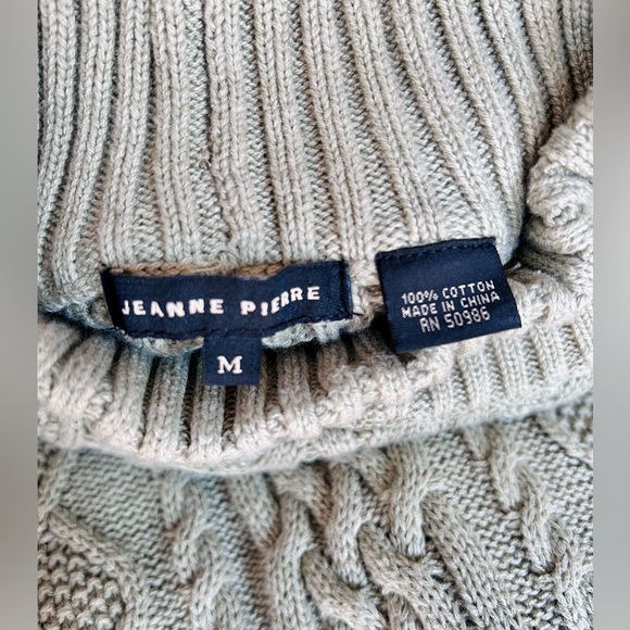 Jeanne Pierre Cable Women’s Sweater - Picture 3 of 8
